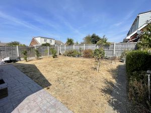 Pyefleet Close- click for photo gallery